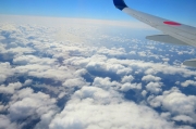 飛行機の中から見た雲海の無料写真